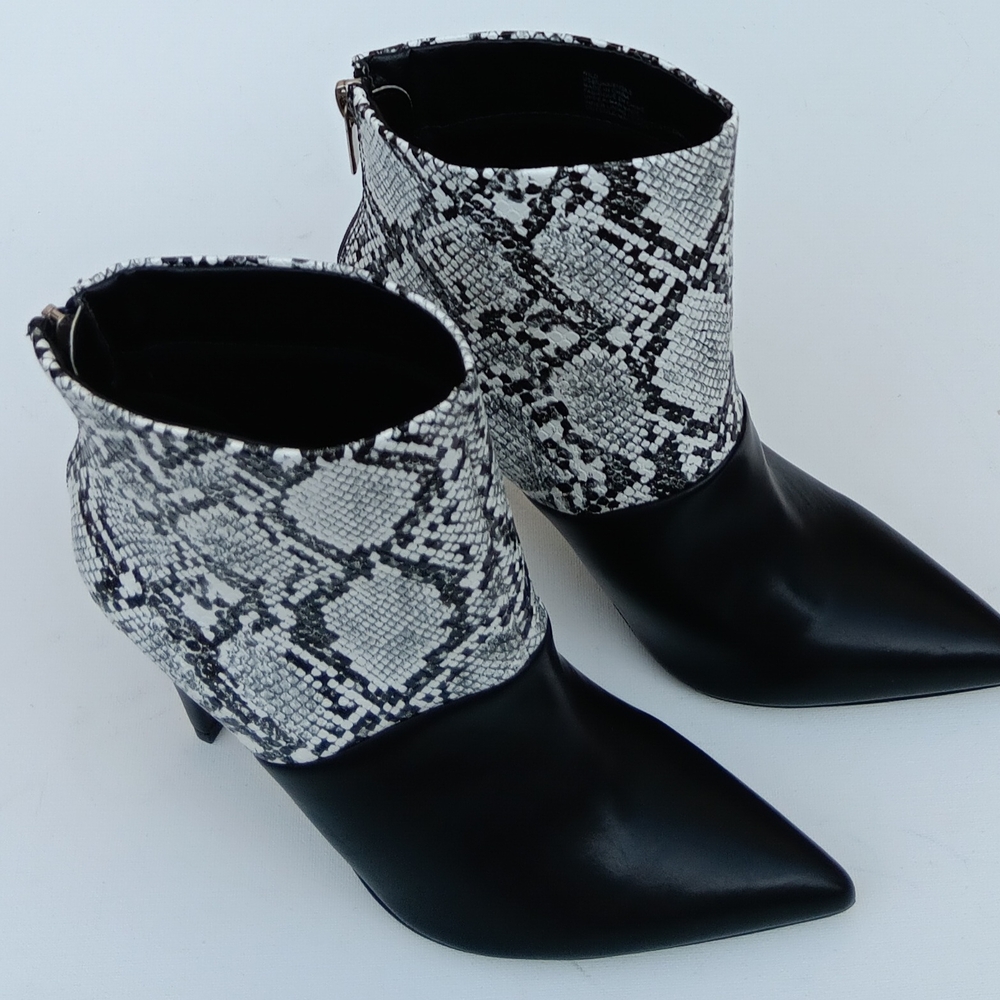 JUSTFAB Women's Wild Stiletto  Black and White Snakeskin Ankle Heel  Bootie  - 8